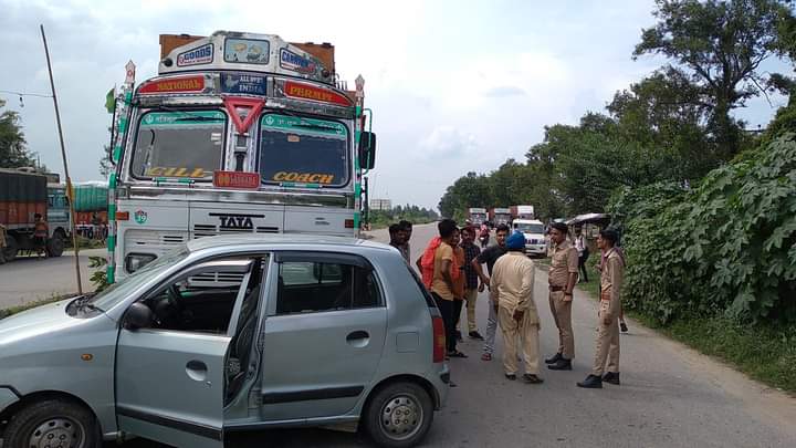 पंजाब के लुधियाना से ट्रक और बरेली के फरीदपुर से ऑल्टो कार