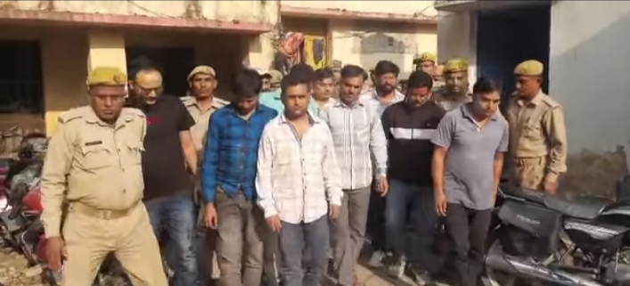 224120 रुपये 11 मोबाइल बरामद। शाहजहांपुर