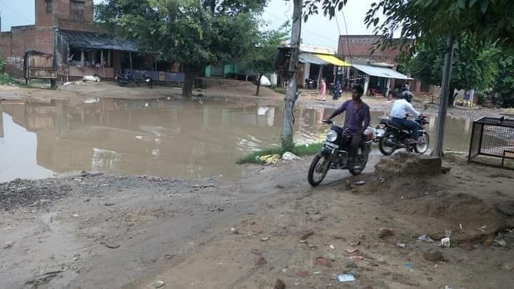 तिलहर से जैतीपुर आना जाना, लोहे के चने चबाना!