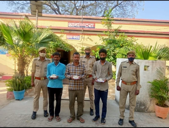 शाहजहांपुर पुलिस ने एक करोड़ की अफीम के साथ तीन तस्करों को किया गिरफ्तार