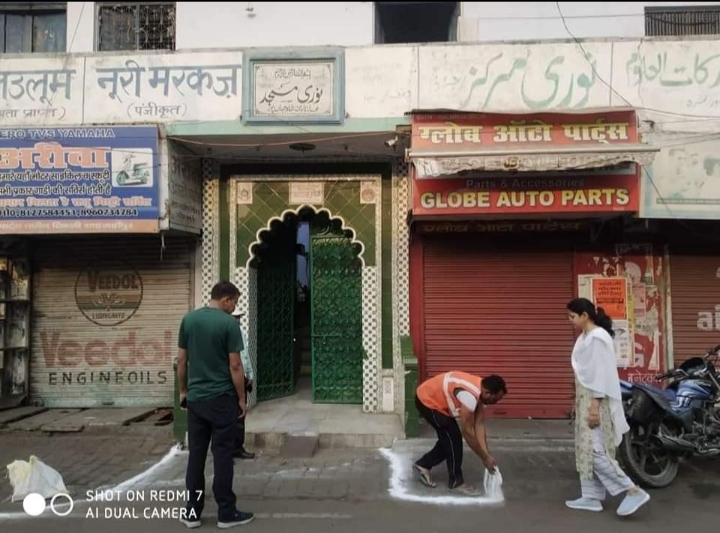 अलविदा की नमाज़ के लिए नगर आयुक्त ने मस्जिदो के आस-पास सफाई व्यवस्था का  निरीक्षण किया