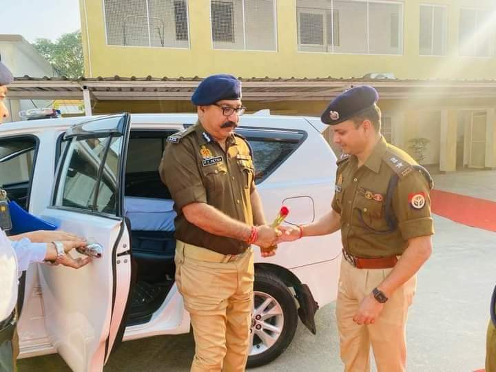 अपर पुलिस महानिदेशक, बरेली जोन द्वारा राजपत्रित अधिकारीगण,थाना प्रभारियों के साथ की समीक्षा कर दिये निर्देश