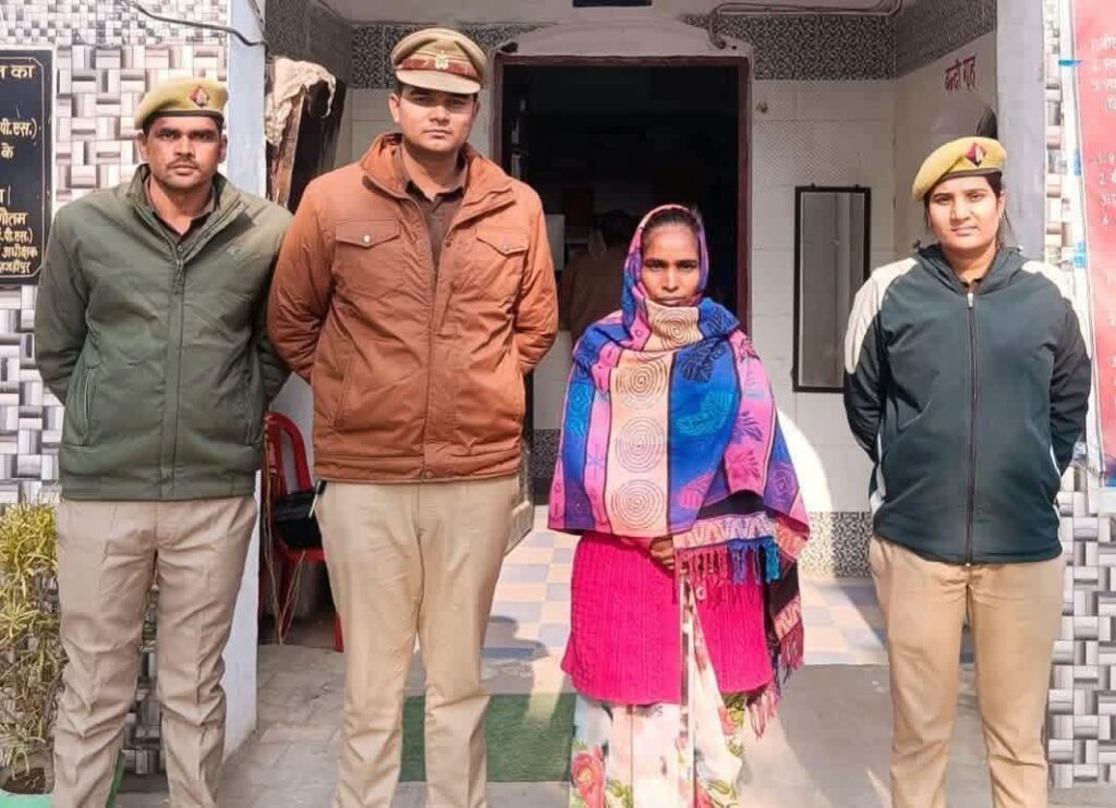 पुवायाँ पुलिस की बड़ी कार्रवाई, आत्महत्या के लिए उकसाने के मामले में वांछित अभियुक्ता को किया गिरफ्तार
