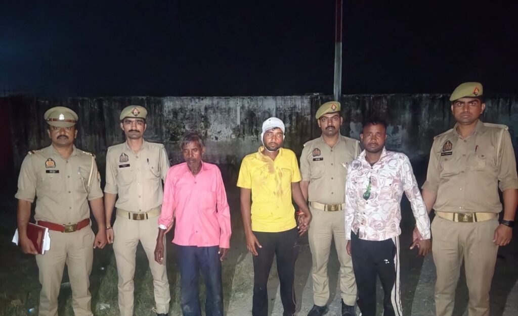 कटरा पुलिस द्वारा गैर इरादत्न हत्या के अभियोग में वांछित कुल पांच को किया गिरफ्तार